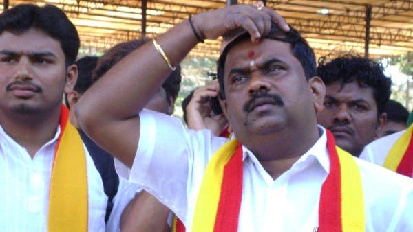 Discrimination To Karnataka In Oxygen And Corona Vaccine Distribution: KaRaVe Criticism Discrimination To Karnataka In Oxygen And Corona Vaccine Distribution: KaRaVe Criticism