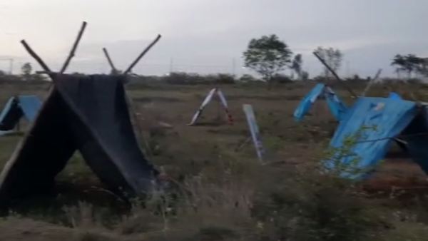 Kolar: Huts Built At Private Layout Overnight Kolar: Huts Built At Private Layout Overnight