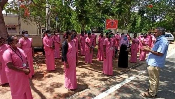 ಮನೆಗಳಿಗೆ ಹೋದರೆ ವಿಚಿತ್ರವಾಗಿ ನೋಡುತ್ತಾರೆ