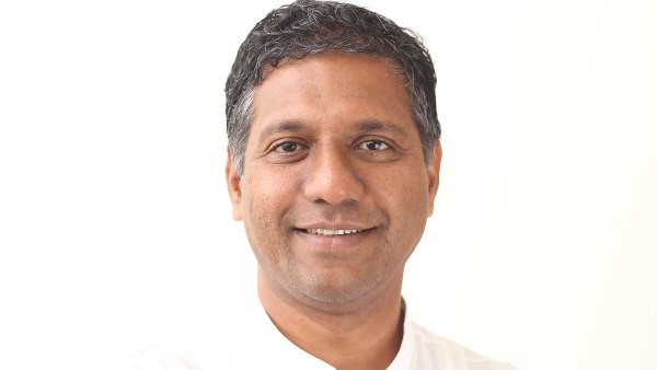 ಶಾಸಕರು ದೇಶದ್ರೋಹಿಯೇ?