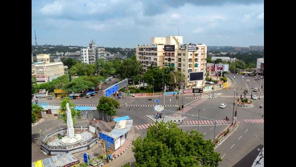 ಬ್ರಿಟನ್ನಲ್ಲಿ ಈಗಾಗಲೇ ಮೂರನೇ ಅಲೆ