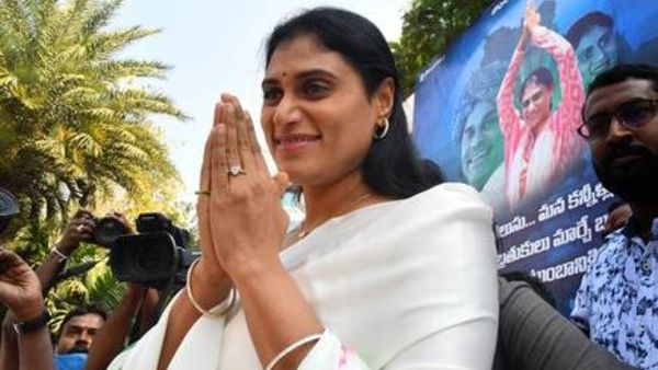 ‘YSR Telangana party’: YS Sharmila registers her political party ‘YSR Telangana party’: YS Sharmila registers her political party