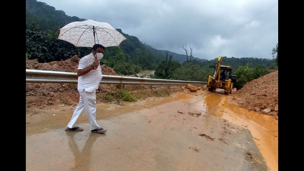 ಅನೇಕ ಗ್ರಾಮಗಳಿಗೆ ರಸ್ತೆ ಸಂಪರ್ಕ ಕಡಿತ