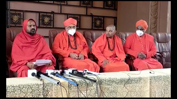 ಮಠಗಳು ಯಾವುದೇ ಪಕ್ಷದ ಪರವಾಗಿಲ್ಲ!