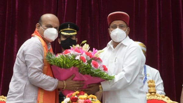 ಸರಿಯಾಗಿ 11ಕ್ಕೆ ಪ್ರಮಾಣ ವಚನ ಸ್ವೀಕರಿಸಬೇಕಿತ್ತು!