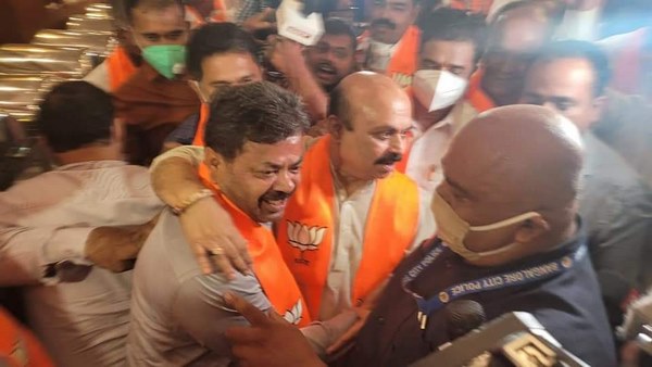 ಕೋವಿಡ್ ಕೇರ್ ಸೆಂಟರ್ನಲ್ಲಿ ವಾಸ್ತವ್ಯ ಹೂಡಿದ್ದ ರೇಣುಕಾಚಾರ್ಯ