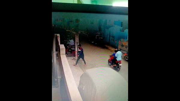 ಅಟ್ಟಿಕಾ ಗೋಲ್ಡ್ ಸಂಸ್ಥೆಯಲ್ಲಿ ಅಡವಿಟ್ಟಿದ್ದರು