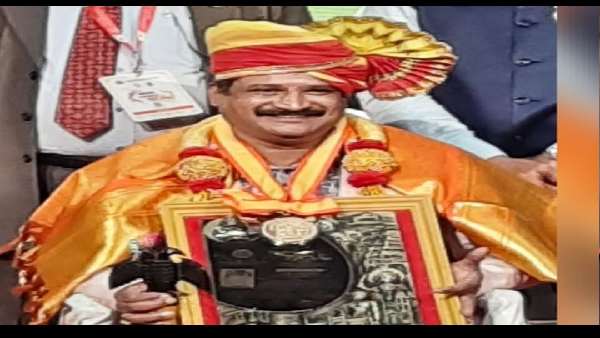 Four Unknown Miscreants Attacks on KAMS General Secretary D.Sashi kumar in Bengaluru Four Unknown Miscreants Attacks on KAMS General Secretary D.Sashi kumar in Bengaluru