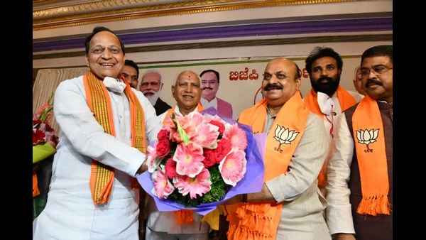 ಸಂಪುಟ ವಿಸ್ತರಣೆ ಎನ್ನುವ ಜೇನುಗೂಡು: ಈಶ್ವರಪ್ಪ ಸಿಡಿಸಲಿದ್ದಾರಾ ಬಾಂಬ್?