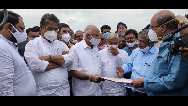 ರಾಷ್ಟ್ರೀಯ ಹೆದ್ದಾರಿ ಪರಿಶೀಲನೆ
