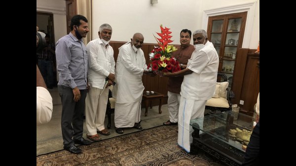ಕೇಂದ್ರ ಸಚಿವ ನಿತಿನ್ ಗಡ್ಕರಿ ಭೇಟಿ ಮಾಡಿದ ಎಚ್ಡಿಡಿ