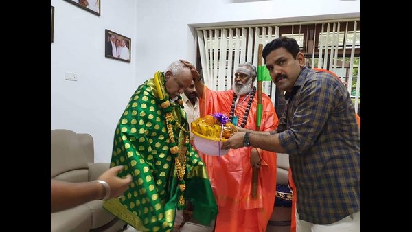 ಸ್ವಾಮೀಜಿಗಳ ಭೇಟಿ ಮುಂದುವರೆಸಿದ ಮಾಜಿ ಸಿಎಂ ಯಡಿಯೂರಪ್ಪ