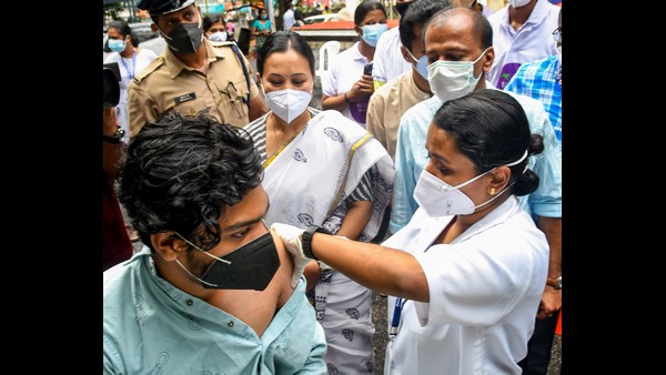 ಯಾವ ಹಂತದಲ್ಲಿ ಎಷ್ಟು ಫಲಾನುಭವಿಗಳಿಗೆ ಲಸಿಕೆ?