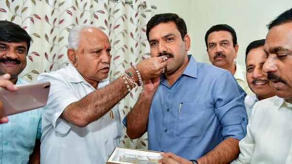 ವಿಜಯೇಂದ್ರಗೆ ಒಂದೋ ಡಿಸಿಎಂ ಸ್ಥಾನ, ಇಲ್ಲವೇ ಕ್ಯಾಬಿನೆಟ್ ಬರ್ತ್