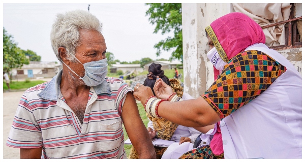 Karnataka Rural Areas May See Door To Door Vaccine Drive Karnataka Rural Areas May See Door To Door Vaccine Drive