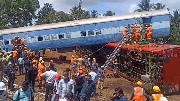 Mysuru: SWR In Association With NDRF Organised A Full-scale Mock Drill At Ashokapuram Railway Station Mysuru: SWR In Association With NDRF Organised A Full-scale Mock Drill At Ashokapuram Railway Station