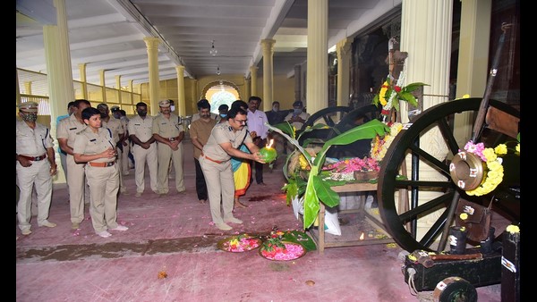 ಕುಶಾಲತೋಪು ಸಿಡಿಸುವುದು ಸುಲಭವಲ್ಲ