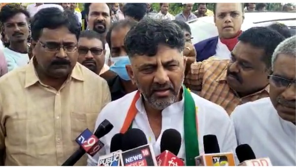 ಉಗ್ರಪ್ಪಗೆ ಡಿಕೆಶಿ ತಿರಿಗೇಟು ಕೊಟ್ಟಿದ್ದು ಹೀಗೆ!