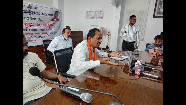 ಅಧಿಕಾರಿಗಳ ವಿರುದ್ಧ ನಿರ್ದಾಕ್ಷಿಣ್ಯ ಕ್ರಮ