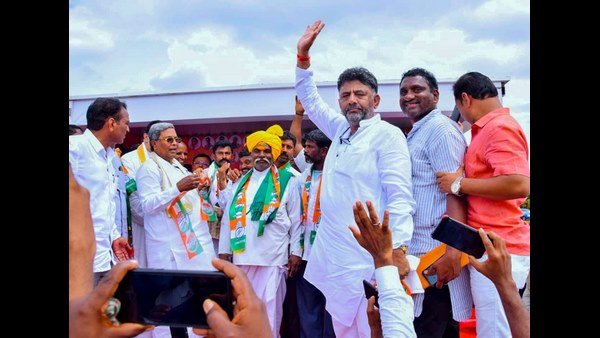 ಕಾಂಗ್ರೆಸ್ ಅಕ್ಕಿಯಿಂದ ಜನರ ಊಟ ಬಿಜೆಪಿಯ ಸಿಲಿಂಡರ್ನಿಂದಲ್ಲ