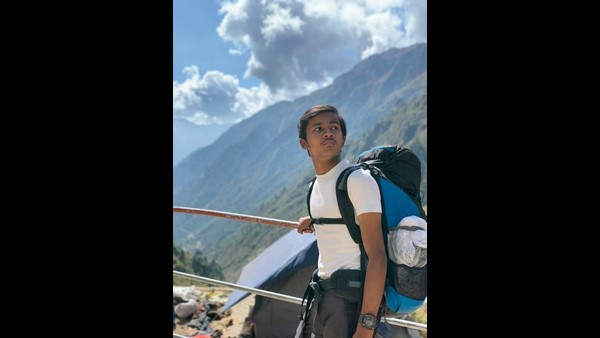 Karwar: Youth Roaming Around India By Walking; Aim To Reach Siberia Without Money Karwar: Youth Roaming Around India By Walking; Aim To Reach Siberia Without Money