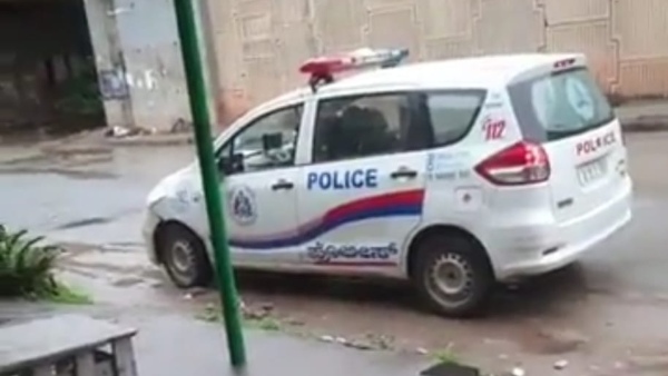 ಮಹಿಳೆ ಬಳಿ ಹೊಯ್ಸಳ ಸಿಬ್ಬಂದಿ ರೋಲ್ ಕಾಲ್
