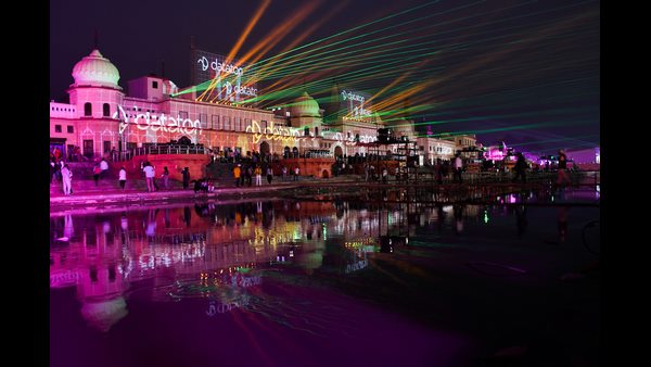 Stunning laser show in Ayodhyas Ram Ki Paidi ghat Stunning laser show in Ayodhyas Ram Ki Paidi ghat