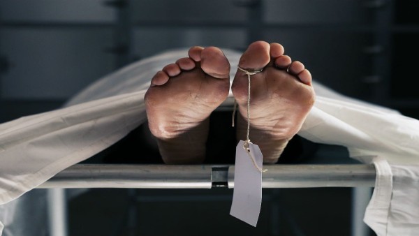 Miracle! The dead man who was in the freezer in the cemetery all night was awake Miracle! The dead man who was in the freezer in the cemetery all night was awake