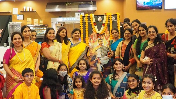 ಚಿತ್ರವು ಪ್ರೇಕ್ಷಕರನ್ನು ಸೆಳೆಯುವಲ್ಲಿ ಯಶಸ್ವಿಯಾಗುತ್ತಿದೆ