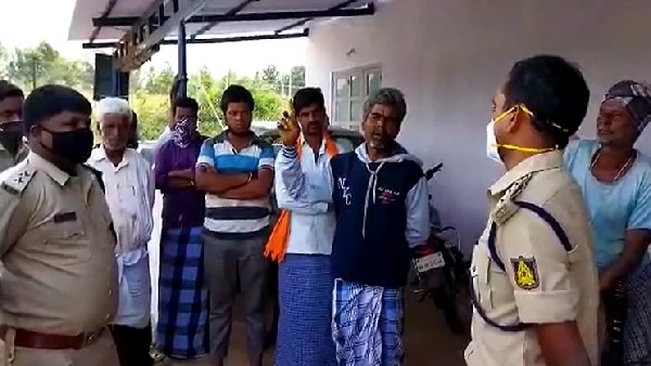 ನಿಲ್ಲದ ವನ್ಯಪ್ರಾಣಿಗಳೊಂದಿಗೆ ಹೋರಾಟ