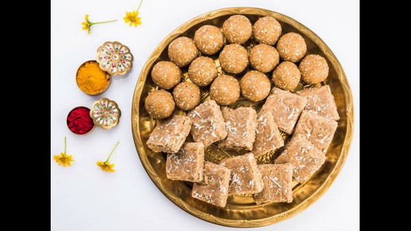 Makar Sankranti 2022: Celebrate The Festival With These Popular Recipes Makar Sankranti 2022: Celebrate The Festival With These Popular Recipes