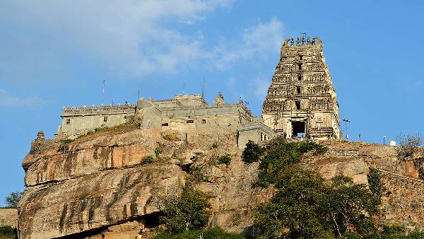 Melukote Cheluvanarayana Swamy Temple Salam Aarti Name To Change Melukote Cheluvanarayana Swamy Temple Salam Aarti Name To Change