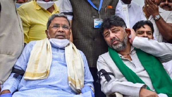There are four groups in the Congress party There are four groups in the Congress party