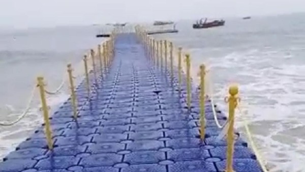 ಅಲೆಗಳ ಮೇಲೆ ವಾಂಕಿಂಗ್; ಮಲ್ಪೆಯ ತೇಲುವ ಸೇತುವೆ ವಿಶೇಷ | Karnatakas First Floating Bridge Inaugurated In Udupi - Kannada Oneindia