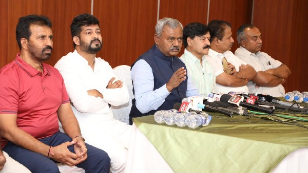 ವಿಶ್ವದಾದ್ಯಂತ ಯೋಗ ಪ್ರಸಾರ