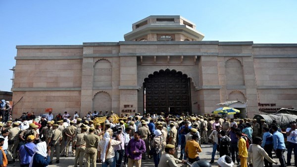 Gyanvapi Mosque Survey: Ajay Kumar Mishra Submitted 2 Page Survey Report to Varanasi Court Gyanvapi Mosque Survey: Ajay Kumar Mishra Submitted 2 Page Survey Report to Varanasi Court