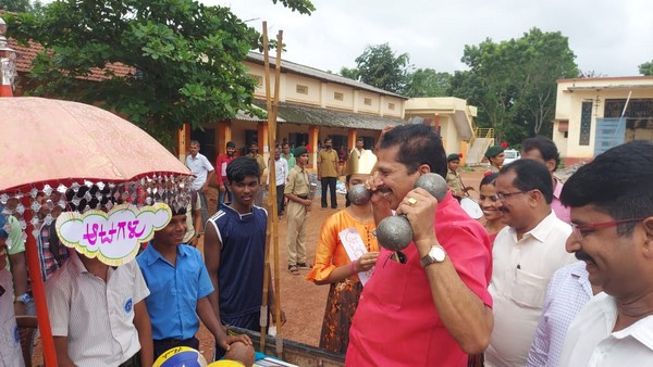 The school started with excitement in the coastal districts The school started with excitement in the coastal districts