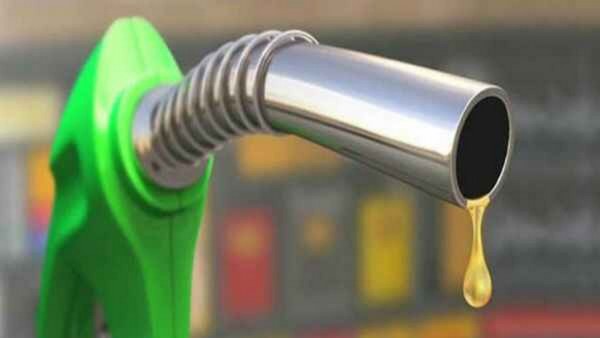 Maharashtra Joins Rajasthan in Slashing VAT on Petrol and Diesel Maharashtra Joins Rajasthan in Slashing VAT on Petrol and Diesel