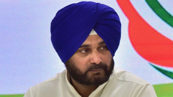 Jailed Navjot Singh Sidhu Taken to Hospital for Check Up Jailed Navjot Singh Sidhu Taken to Hospital for Check Up