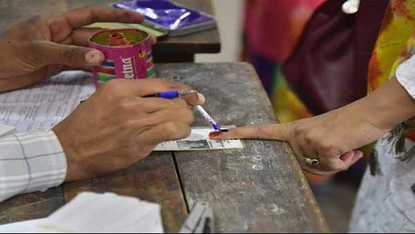 A 105 year old man dies after voting casting vote his last wish A 105 year old man dies after voting casting vote his last wish
