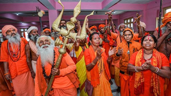 3 Lakh Pilgrims Registered Names to Amarnath Yatra Begin on June 30 Amid Heavy Security 3 Lakh Pilgrims Registered Names to Amarnath Yatra Begin on June 30 Amid Heavy Security