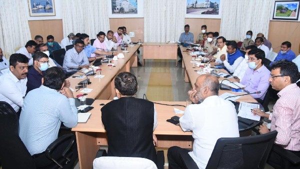 BWSSB, BDA,ನಗರಾಭಿವೃದ್ಧಿ ಇಲಾಖೆ ಅಧಿಕಾರಿಗಳ ಜೊತೆ ಸಭೆ