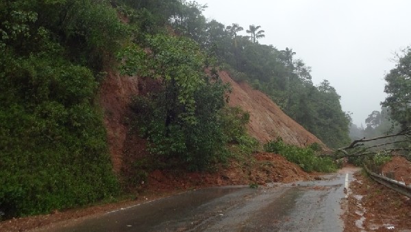 ಹಿಂದೆ ಕಂಪನದ ಬೆನ್ನಲ್ಲೇ ಜಲಪ್ರಳಯ
