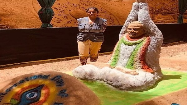 ವಿಭಿನ್ನ ವೈಶಿಷ್ಟ್ಯ ಶಿಲ್ಪಗಳು