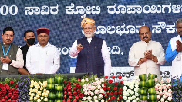 ರಾಜ್ಯದಲ್ಲಿ 33 ಸಾವಿರ ಕೋಟಿ ರೂ. ಯೋಜನೆಗಳಿಗೆ ಮೋದಿ ಚಾಲನೆ