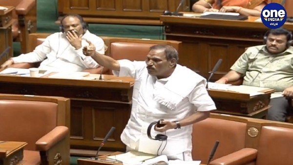 ಸಭೆ ಬಗ್ಗೆ ಮಾಹಿತಿ ನೀಡದಕ್ಕೆ ಕೆಂಡಾಮಂಡಲವಾಗಿದ್ದರು