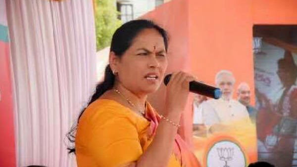 A Man Cheated many people in Tamilnadu to use Shobha Karandlaje name A Man Cheated many people in Tamilnadu to use Shobha Karandlaje name