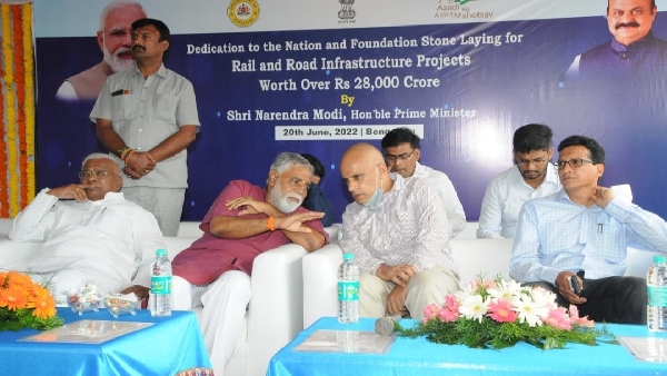Electric powered train service started in Tumkur-Araisikere route Electric powered train service started in Tumkur-Araisikere route