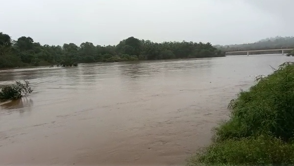 ಶೃಂಗೇರಿ ದೇವಾಲಯದ ಸಂದ್ಯಾವಂದನ ಮಂಟಪ ಮುಳುಗಡೆ