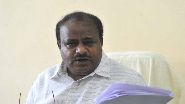 ಹಿರಿಯ ಅಧಿಕಾರಿ ಫ್ಲಾಟ್ ನಲ್ಲಿ 5 ಕೋಟಿ ಹಣ ಸಿಕ್ಕಿತು